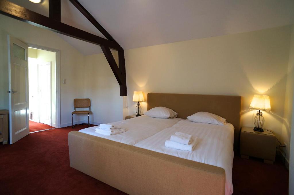 Stayci Serviced Apartments Noordeinde Haia Quarto foto