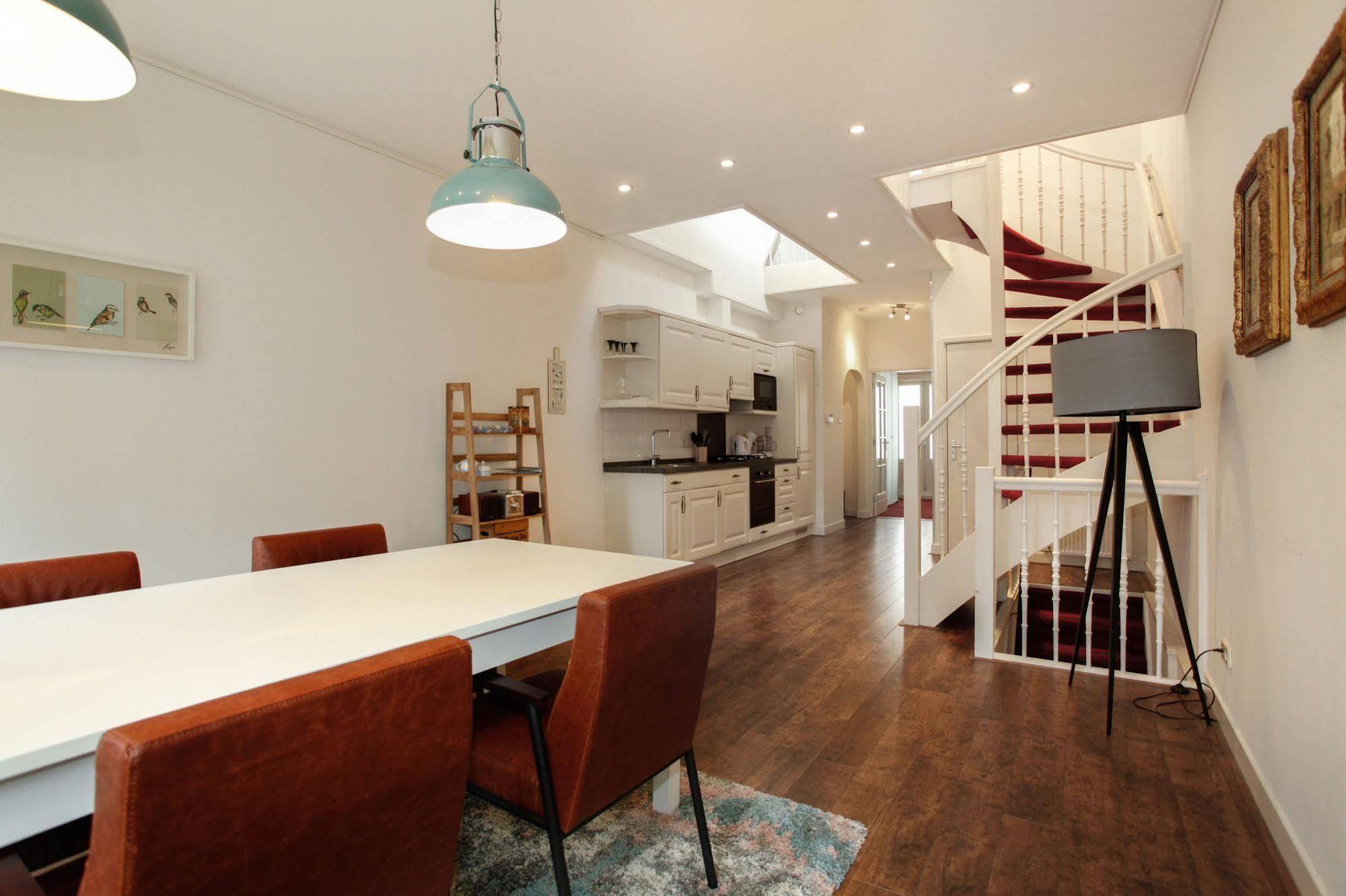 Stayci Serviced Apartments Noordeinde Haia Exterior foto