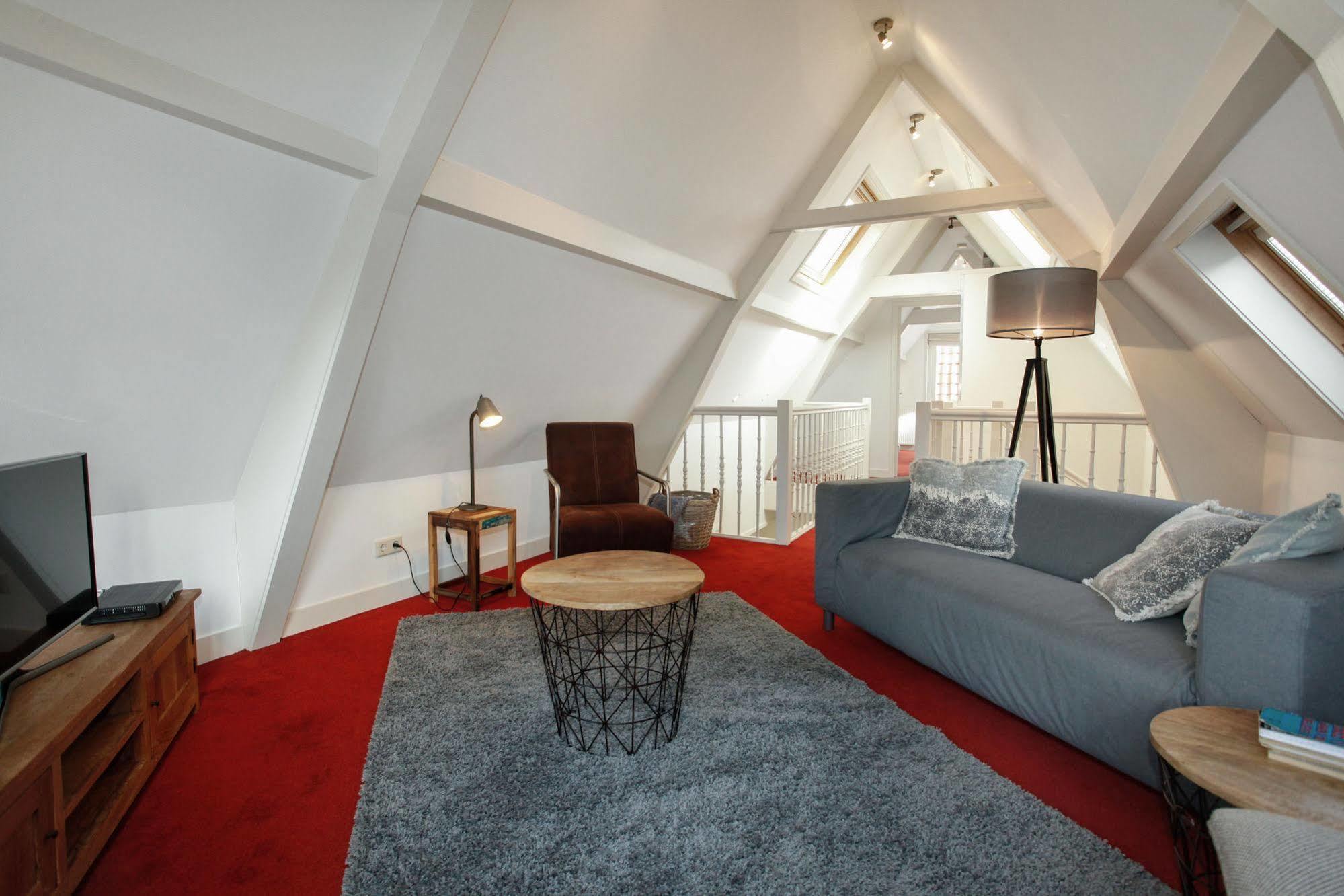 Stayci Serviced Apartments Noordeinde Haia Exterior foto