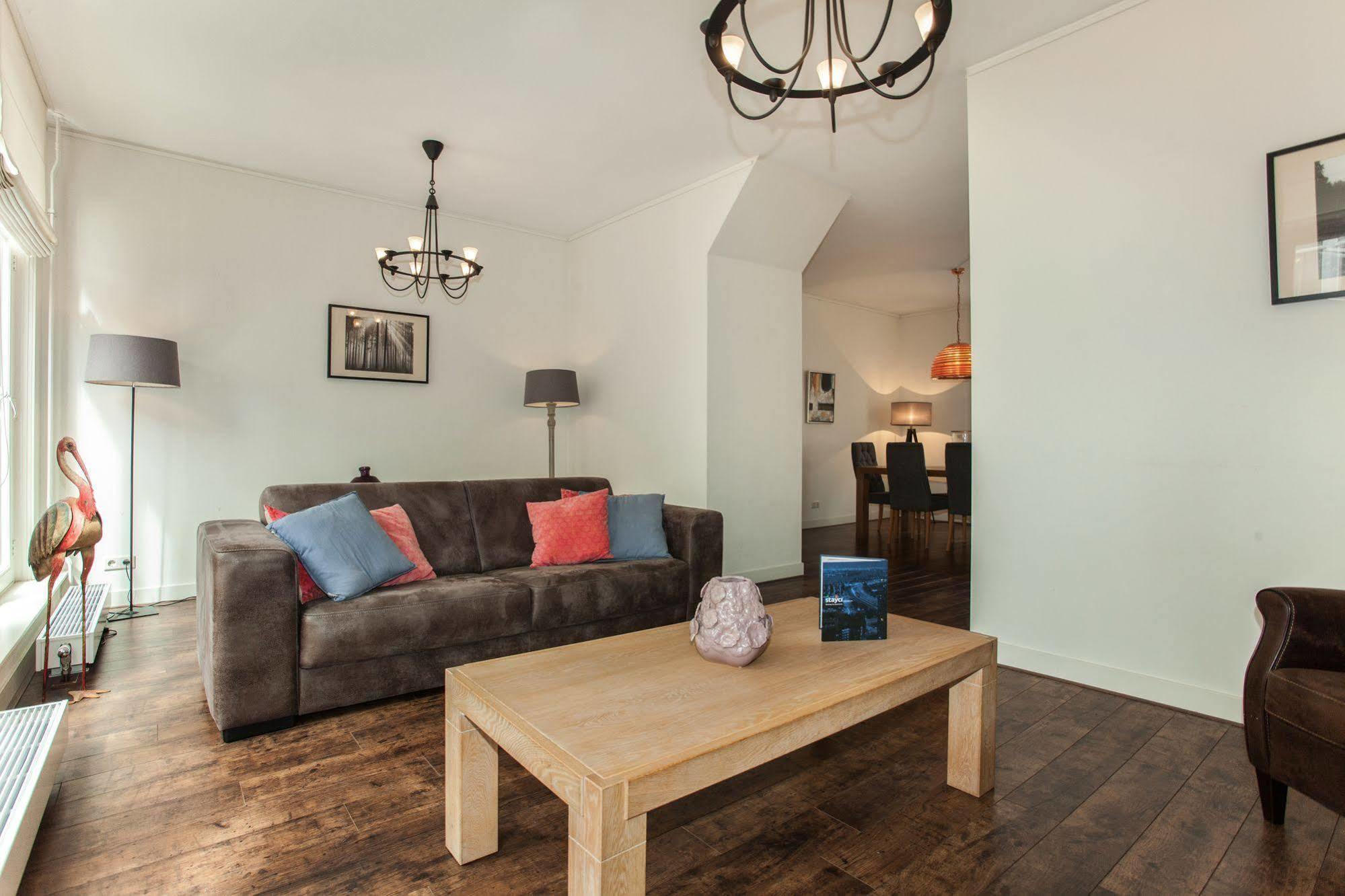 Stayci Serviced Apartments Noordeinde Haia Exterior foto