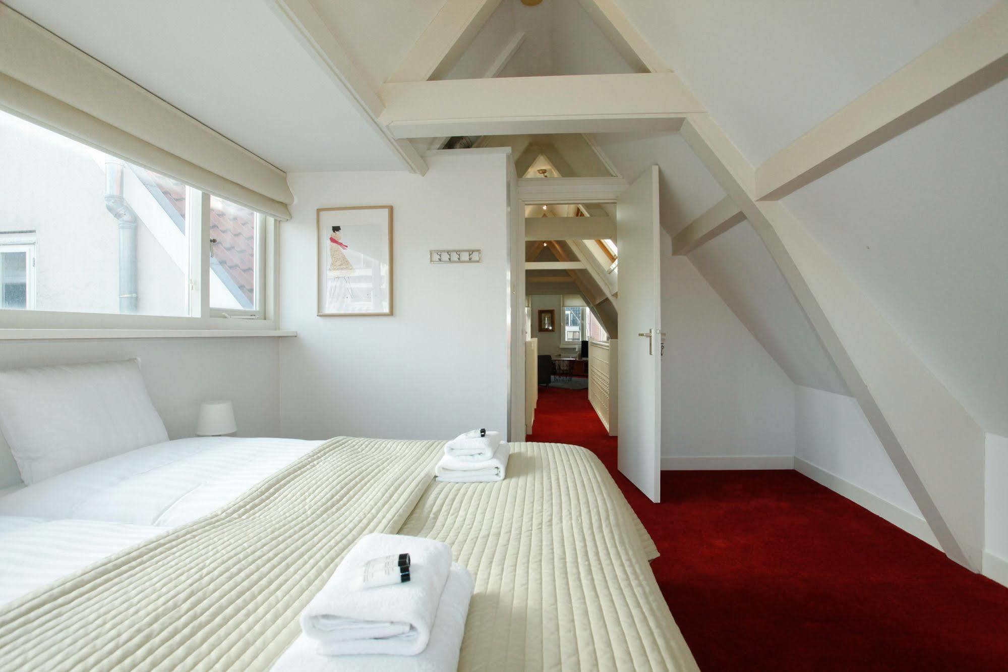 Stayci Serviced Apartments Noordeinde Haia Exterior foto