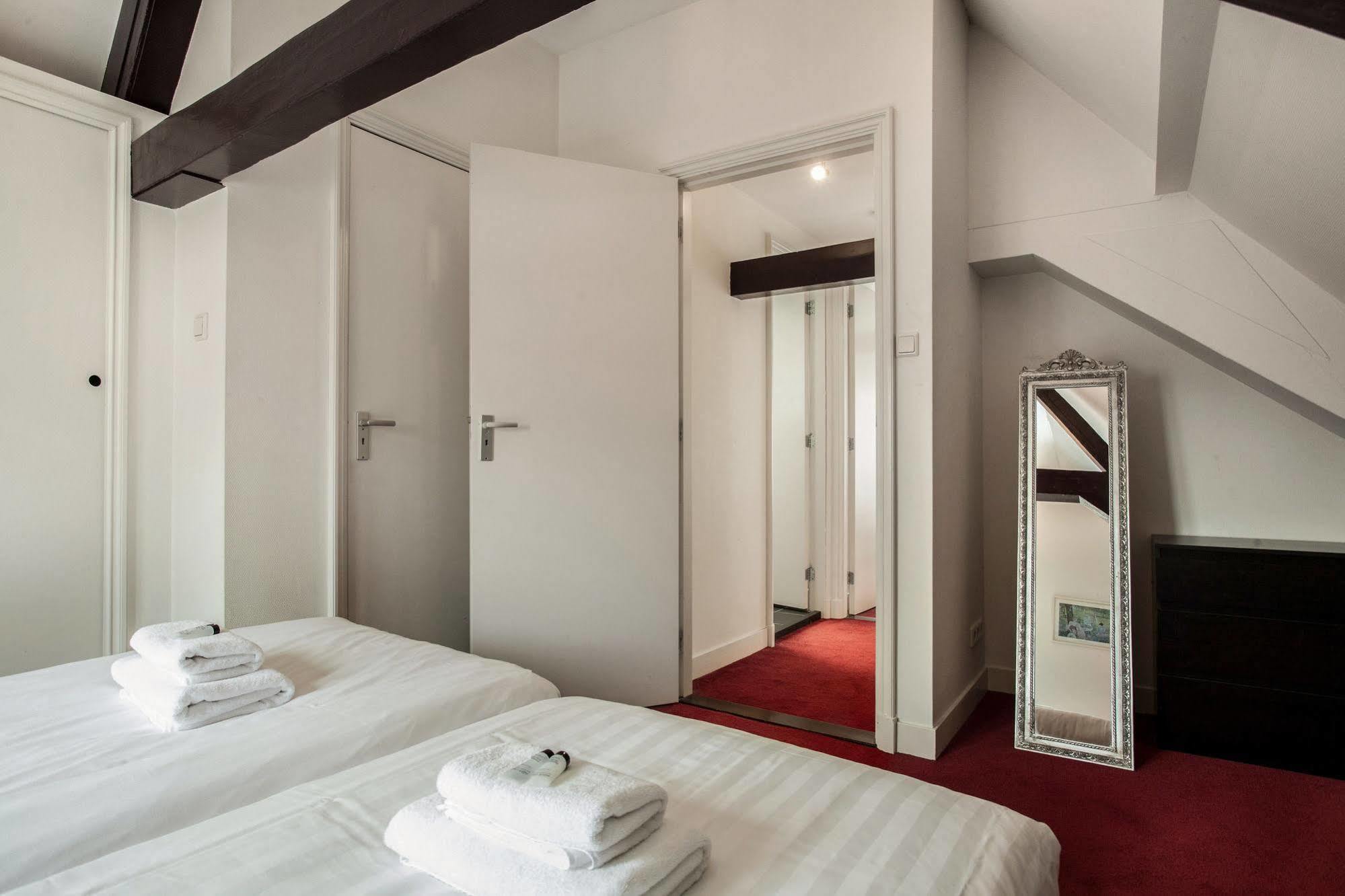 Stayci Serviced Apartments Noordeinde Haia Exterior foto