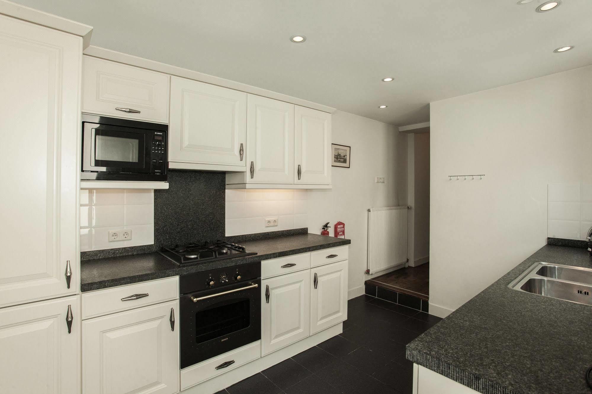 Stayci Serviced Apartments Noordeinde Haia Exterior foto